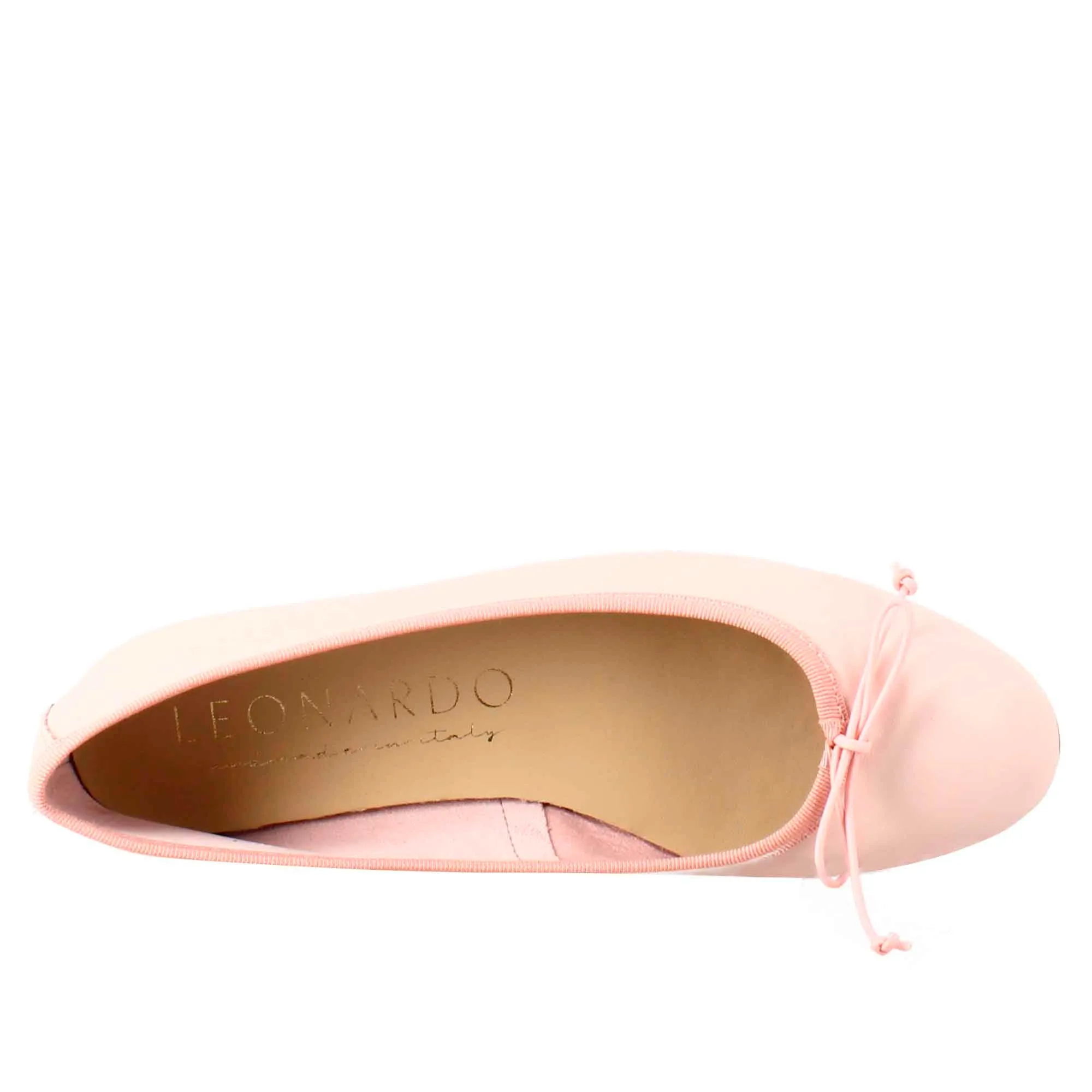 Ballerine leggere da donna color cipria in pelle liscia