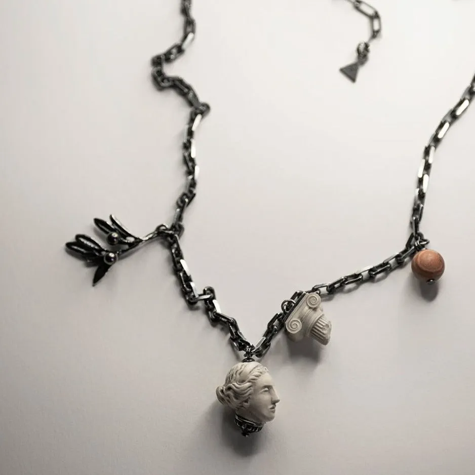 Delos necklace