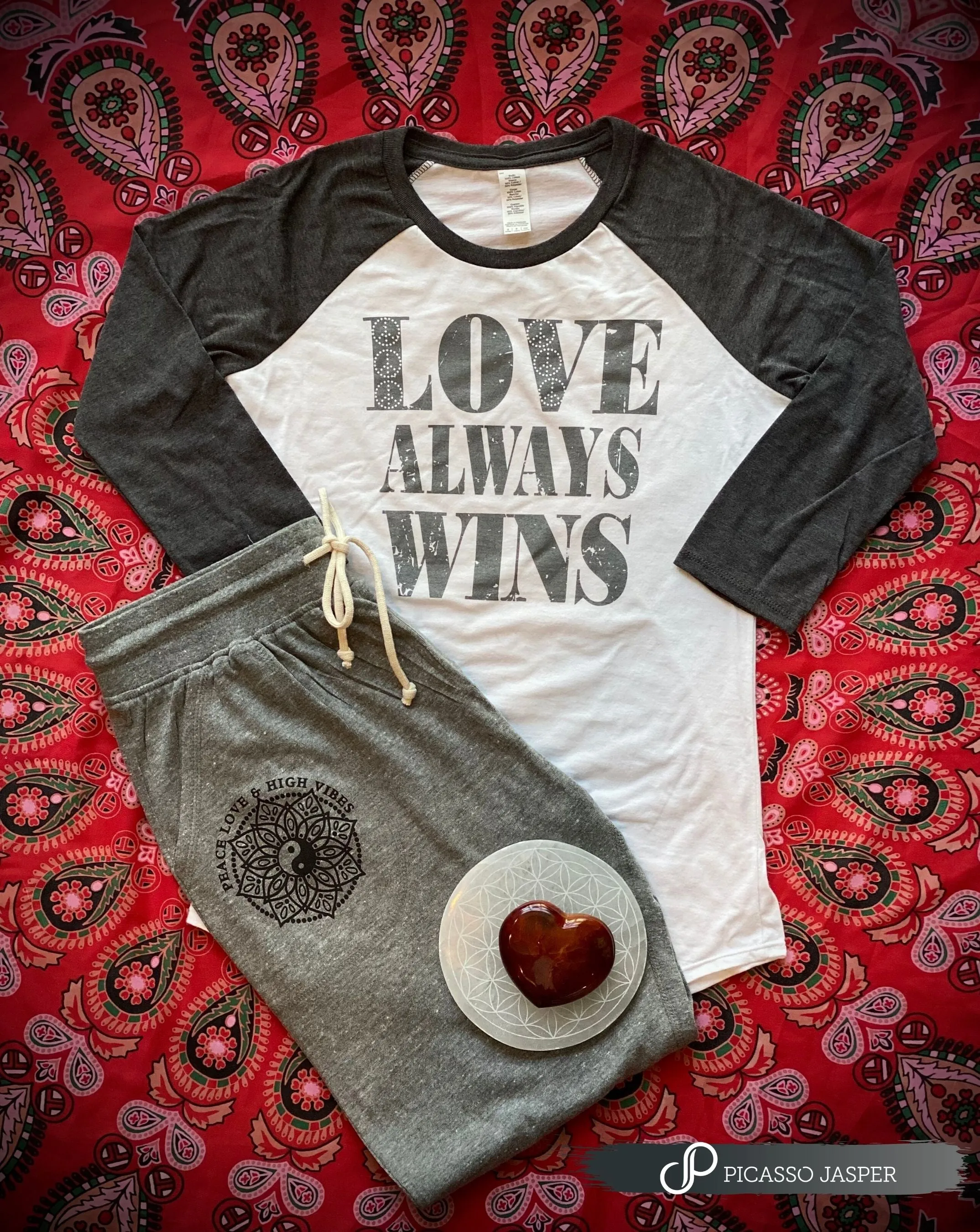 Last Ones! Love Always Wins, Baseball Tee